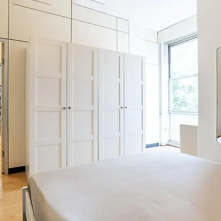 4 Bd In The Majestic Domus Aurea