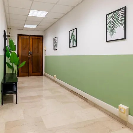 4 Bd In The Majestic Domus Aurea *