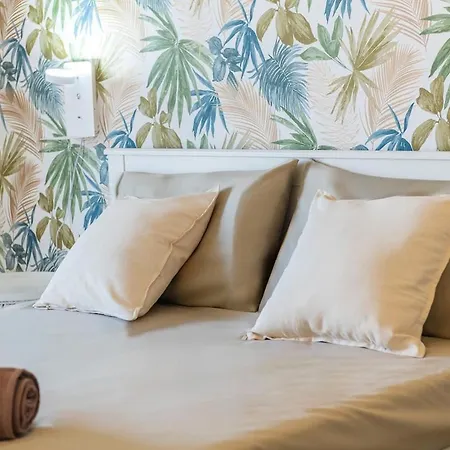 4 Bd In The Majestic Domus Aurea *