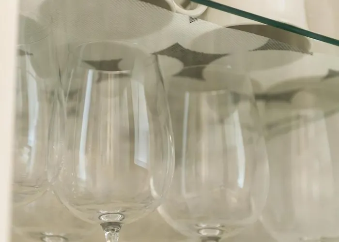 4 Bd In The Majestic Domus Aurea