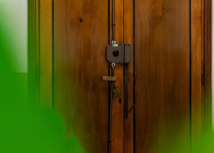 아파트 4 Bd In The Majestic Domus Aurea *