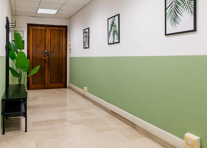 4 Bd In The Majestic Domus Aurea *