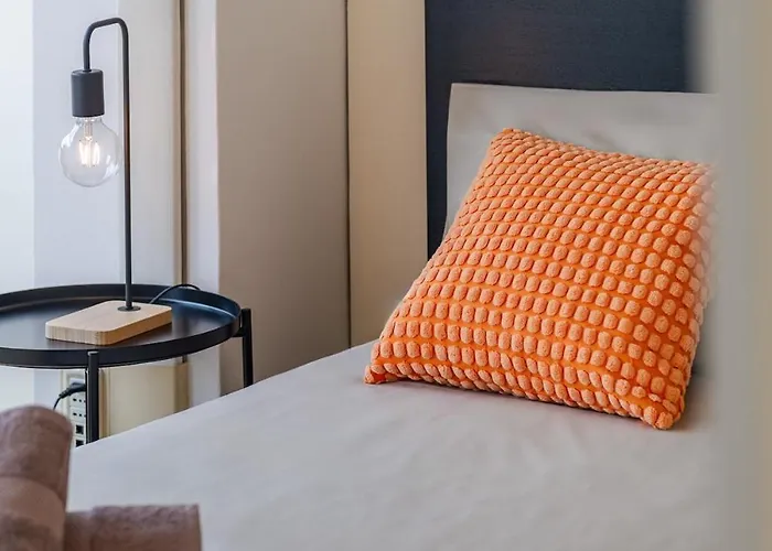 4 Bd In The Majestic Domus Aurea *