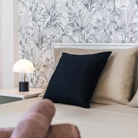 4 Bd In The Majestic Domus Aurea Bolonya